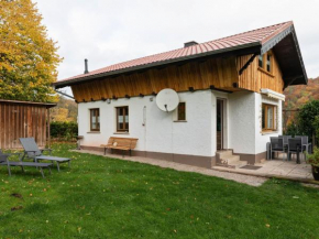 Holiday home in the Thuringian Forest with tiled stove fenced garden and terrace in Wutha-Farnroda, Wartburg